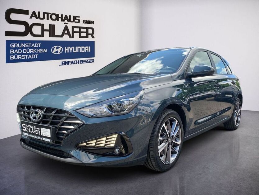 i30