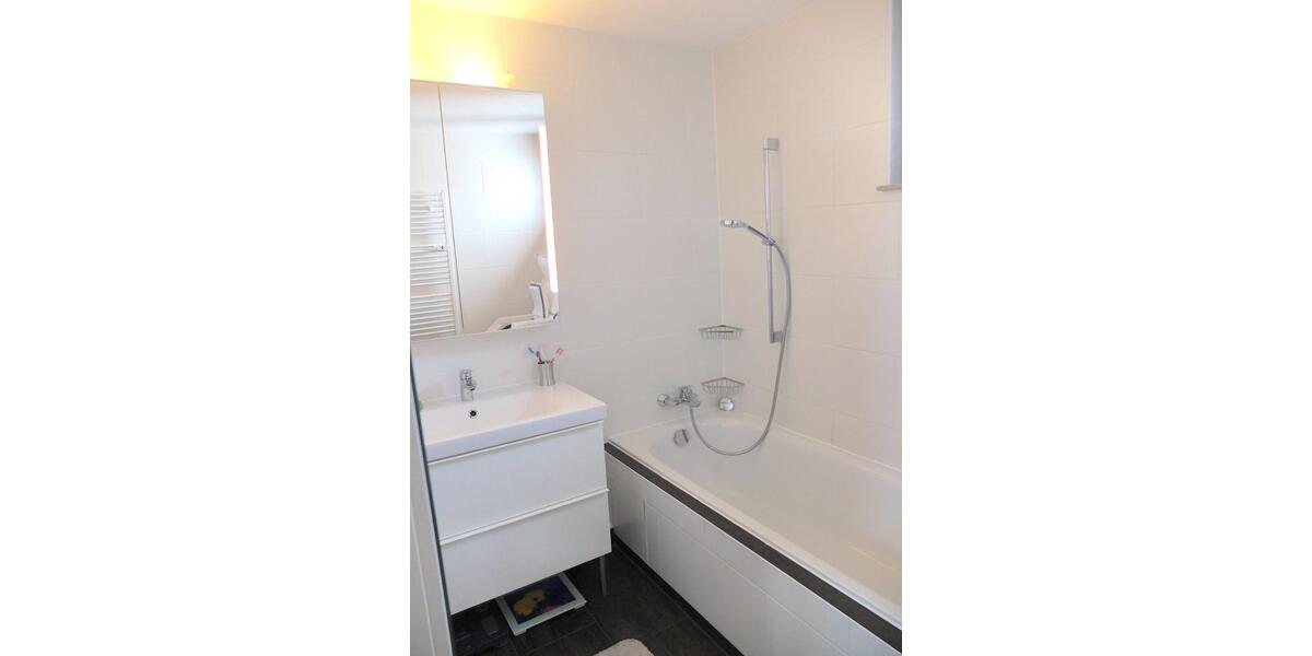 Etagenwohnung Ludwigshafen am Rhein - 4 Zimmer, 98 m&sup2;, 1.350&euro; | Angebot:25320406