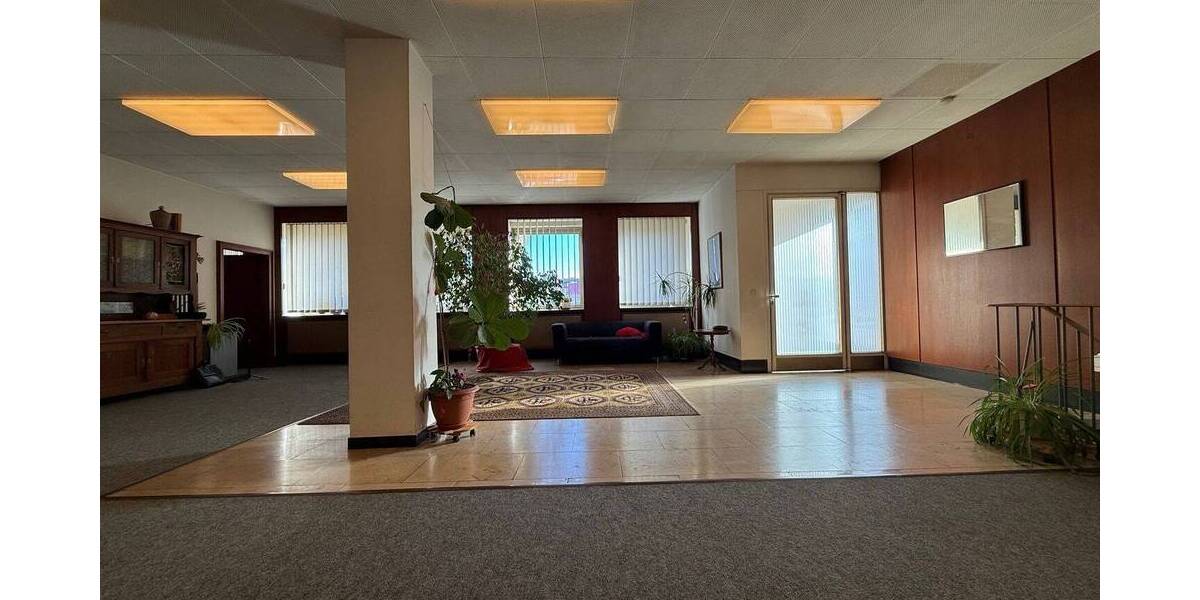 Gewerbeobjekt Mannheim Neckarau - 5 Zimmer, 211 m&sup2;, 295.000&euro; | Angebot:23624733