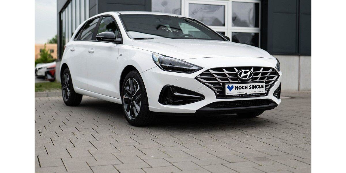 Hyundai i30 10.512 km 21.490 &euro; Neustadt 67434