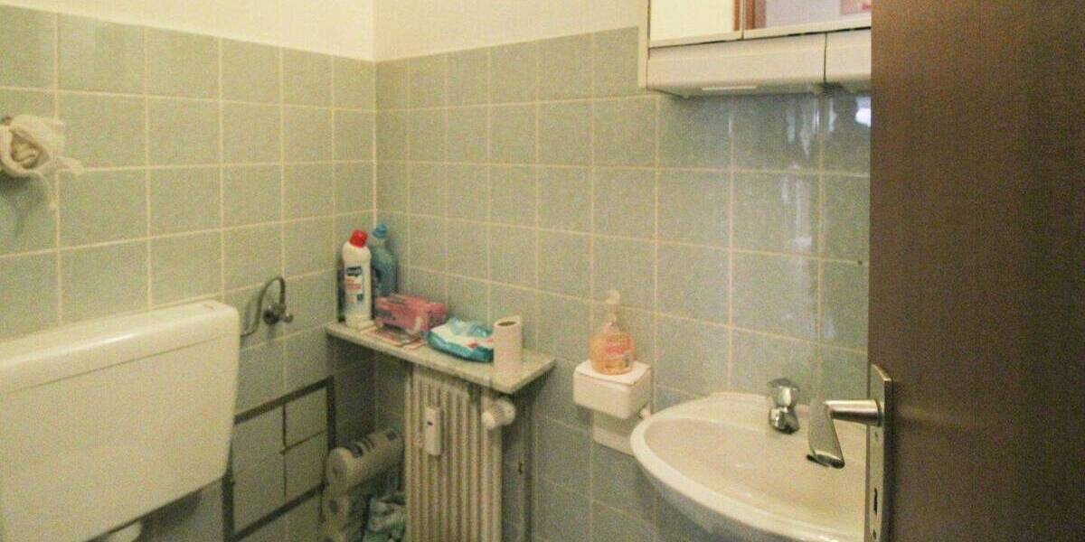 Etagenwohnung Worms Neuhausen - 3 Zimmer, 88 m&sup2;, 180.000&euro; | Angebot:26807495