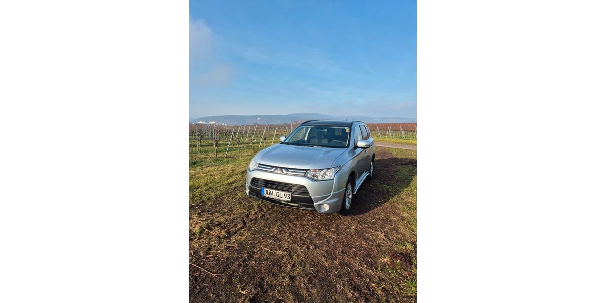 Mitsubishi Outlander 127.000 km 8.700 &euro; BAD DÜRKHEIM 67098