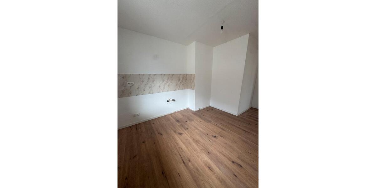 Etagenwohnung Mannheim Almenhof - 2 Zimmer, 72 m&sup2;, 1.070&euro; | Angebot:26649385