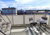 Hochwertig, modern und neu möblierte 1-Zimmer-Wohnung mit toller Aussicht auf Ludwigshafen