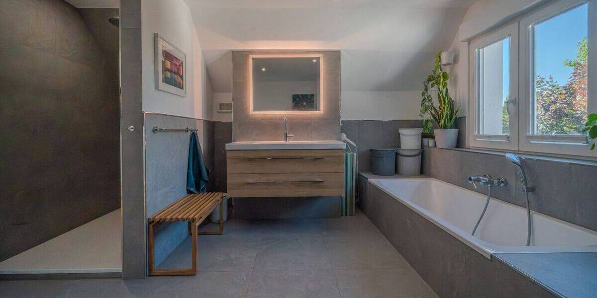 Einfamilienhaus Mannheim / Neuostheim/Neuhermsheim Neuhermsheim - 7 Zimmer, 264 m&sup2;, 1.090.000&euro; | Angebot:26891675