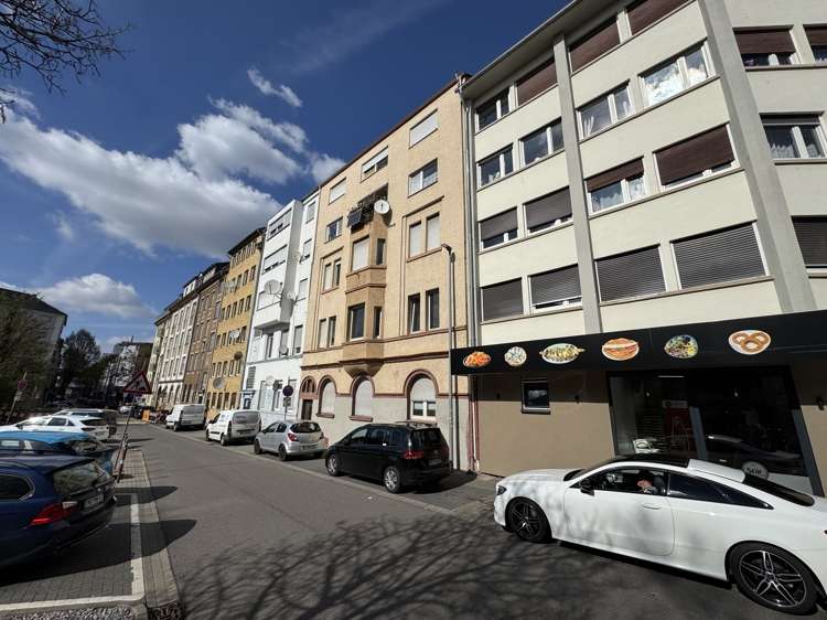 Etagenwohnung Ludwigshafen am Rhein-Süd Süd - 4 Zimmer, 81 m&sup2;, 270.000&euro; | Angebot:27073567