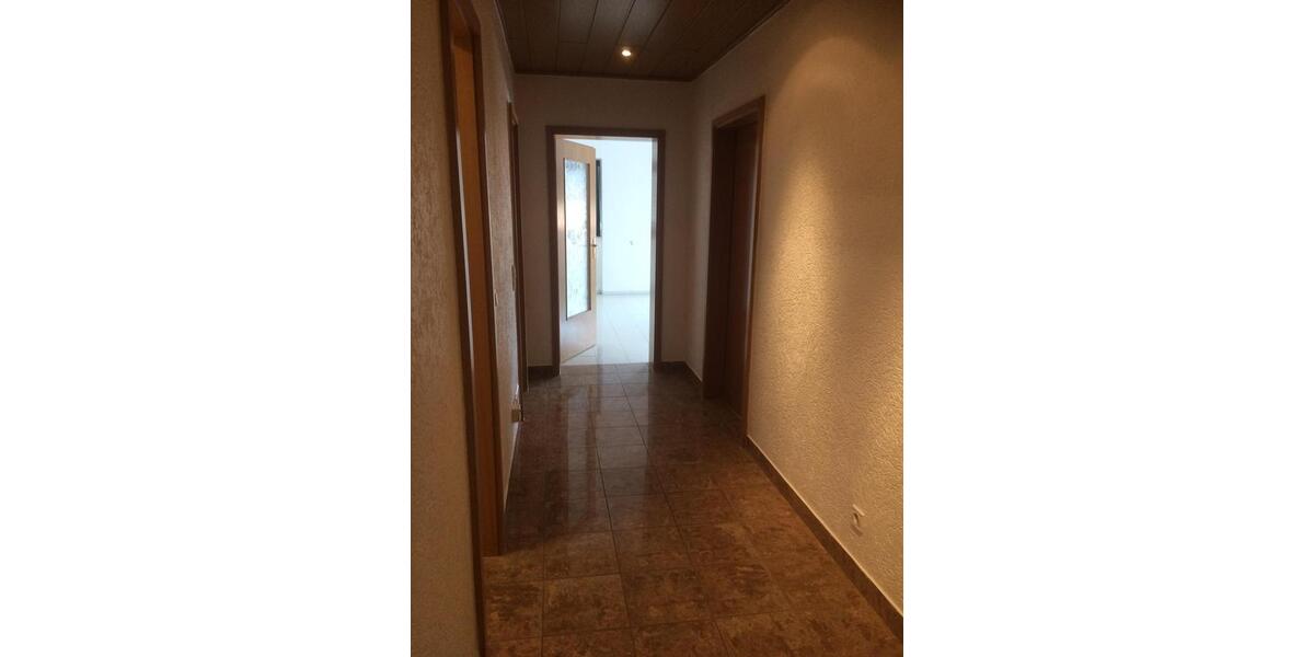 Etagenwohnung Worms - 3.5 Zimmer, 93 m&sup2;, 250.000&euro; | Angebot:27108678