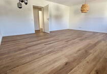 Frisch sanierte 3 Zimmerwohnung mit Balkon in Neustadt a.d.W.