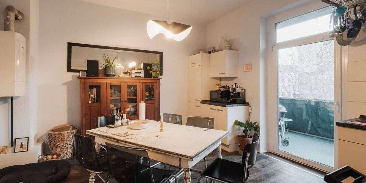 Etagenwohnung Mannheim Neckarstadt - 3 Zimmer, 81 m&sup2;, 285.000&euro; | Angebot:26695083