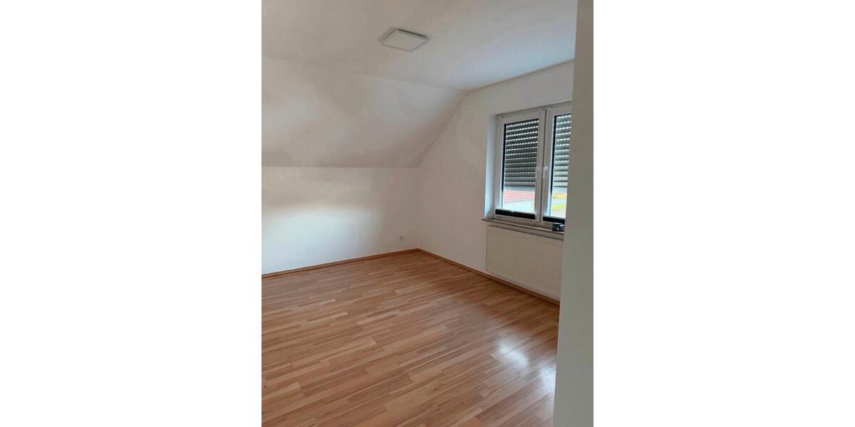 Dachgeschoßwohnung Zwingenberg - 4 Zimmer, 112 m&sup2;, 378.000&euro; | Angebot:26150971