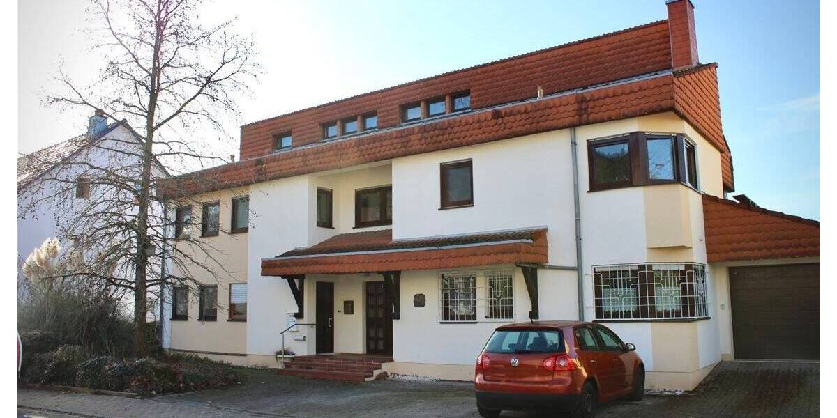 Zwei Wohneinheiten unter einem Dach - offener Kamin, beeindruckende Raumhöhe & Garagenkomfort 7 zimmer