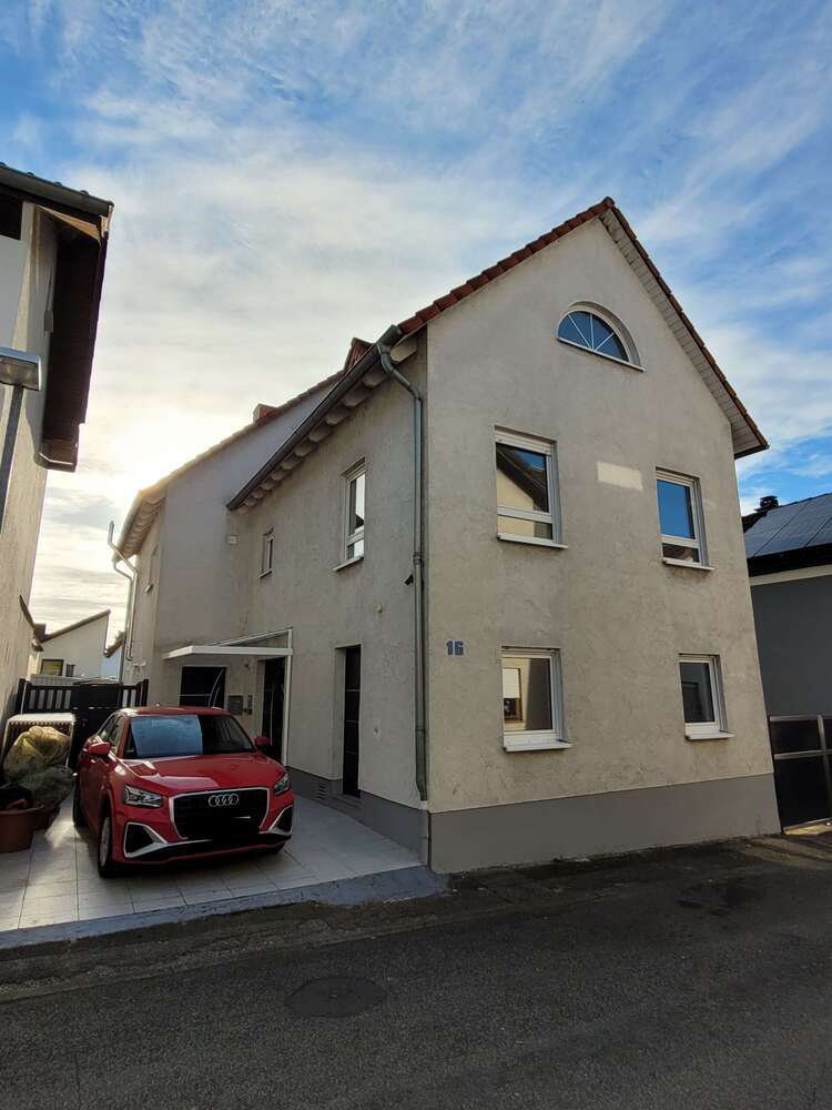 Haus zum Kaufen in Sandhausen 675.000 € 228 m²