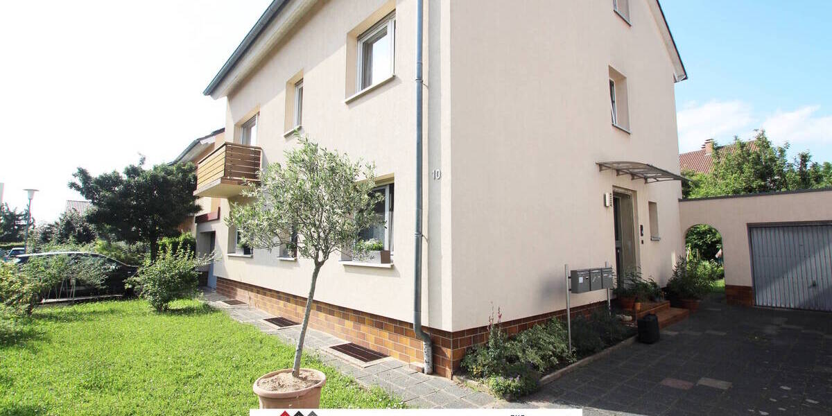 Schönes 3-Familienhaus, insg. 191m² Wohnfläche + 600m² Grundstück, inkl. 2 Garagen & Garten 1 zimmer