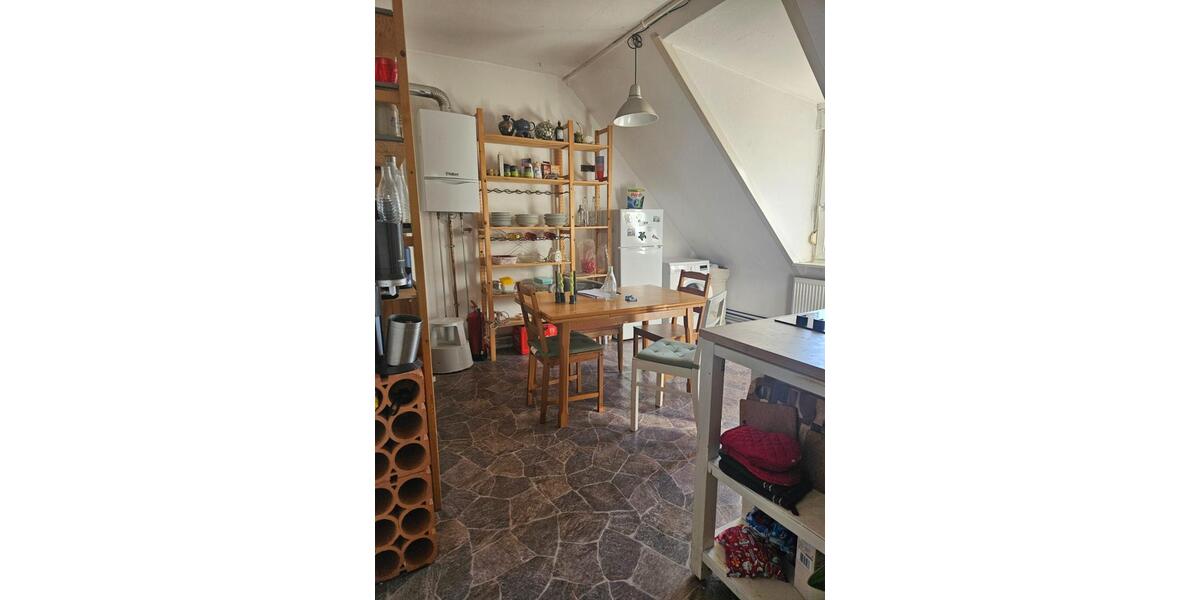 Dachgeschoßwohnung Mannheim Neckarstadt-Ost - 3 Zimmer, 74 m&sup2;, 975&euro; | Angebot:25052574