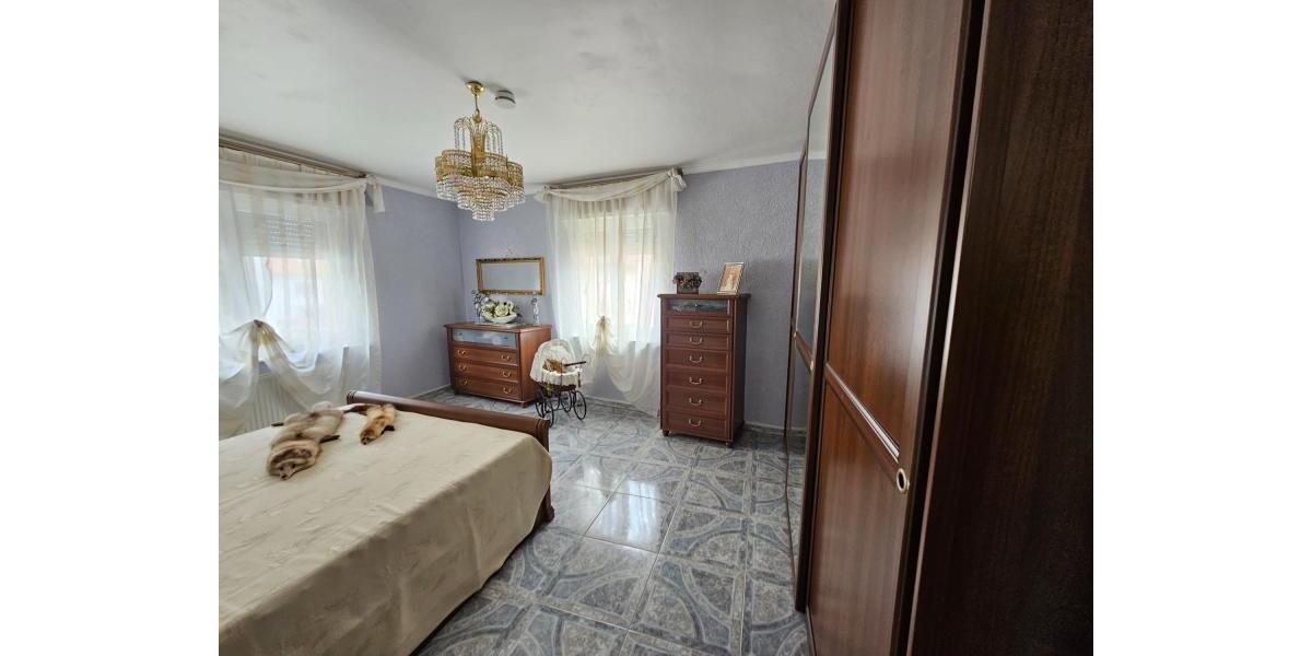 ObjNr:19502 - Gepflegte Doppelhaushälfte im Zentrum Oggersheims 6 zimmer