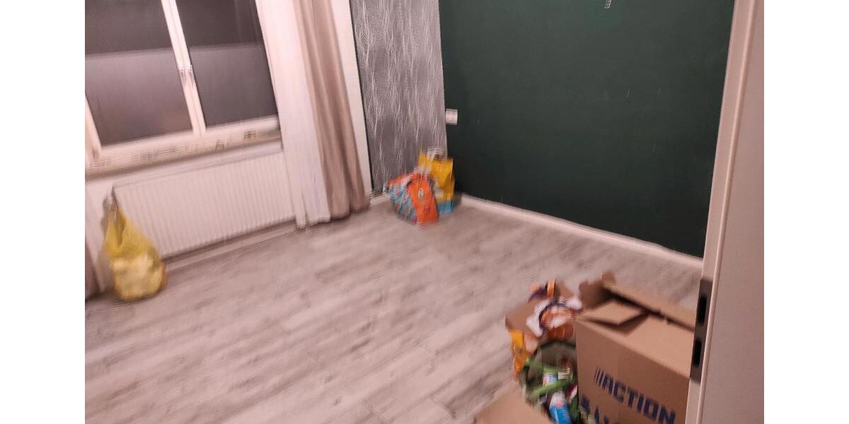 Erdgeschoßwohnung Bürstadt - 4 Zimmer, 100 m&sup2;, 1.500&euro; | Angebot:25648823