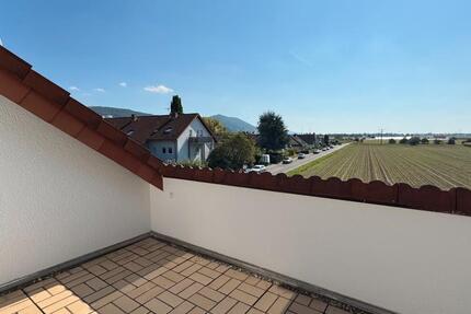 Charmante Dachgeschosswohnung in Hirschberg an der Bergstraße 3.5 zimmer