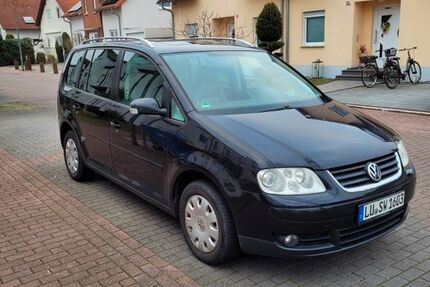VW Touran 238.000 km 5.000 &euro; Ludwigshafen 67071