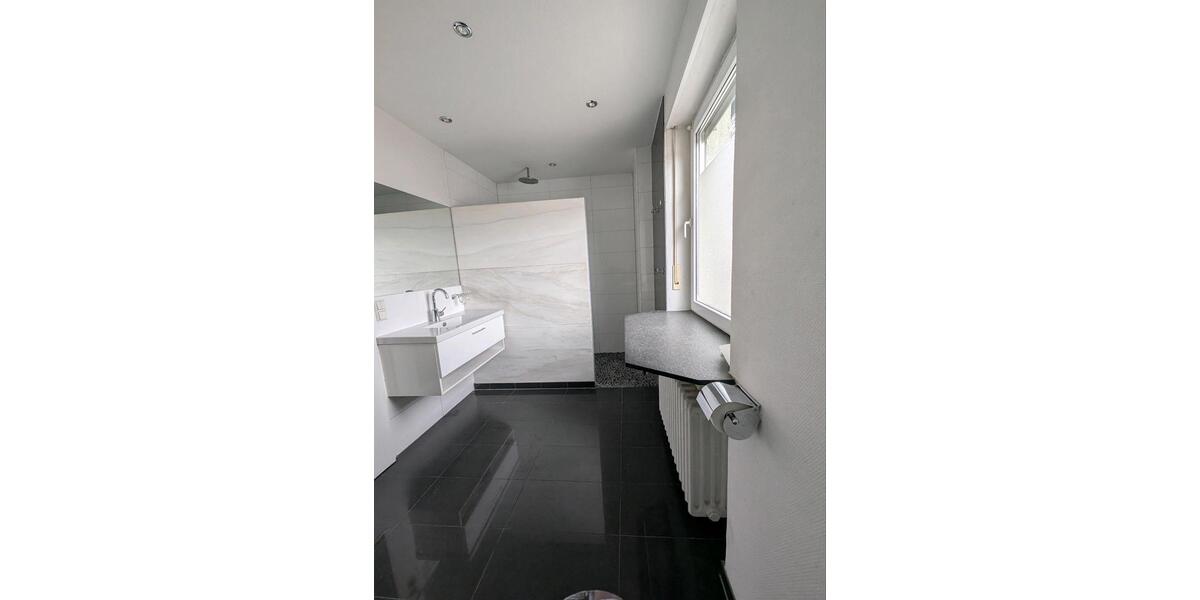 charmantes Haus in Neuostheim 9 zimmer