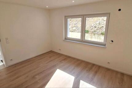 Wohnung Ludwigshafen am Rhein Ludwigshafen-Oggersheim - 3 Zimmer, 85 m&sup2;, 1.200&euro; | Angebot:26197781