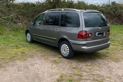 VW Sharan 290.500 km 5.900 &euro; Mannheim 68169