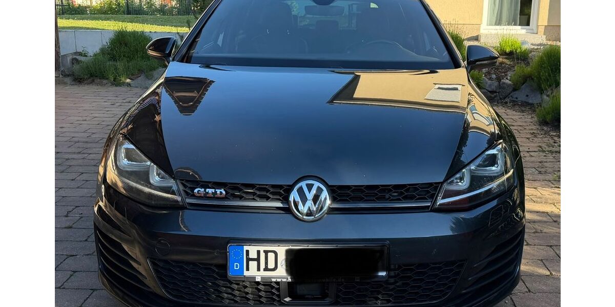 VW Golf 125.000 km 16.999 &euro; Mauer 69256