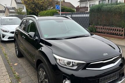 Kia Stonic 51.500 km 13.500 € Mannheim 68309