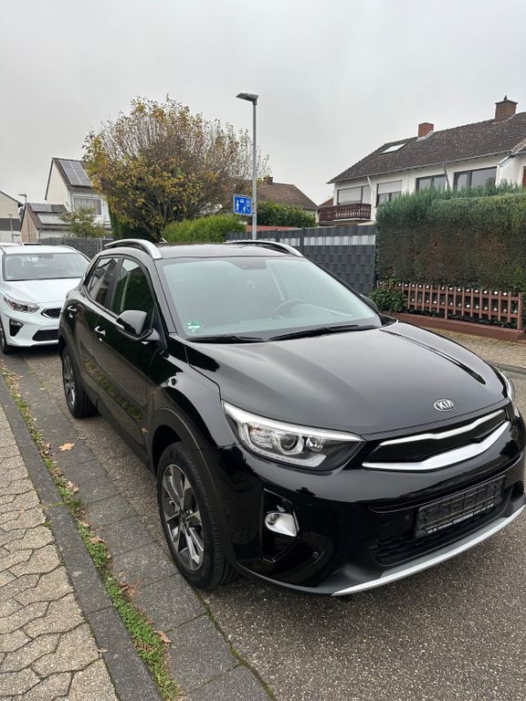 Kia Stonic 51.500 km 13.500 € Mannheim 68309