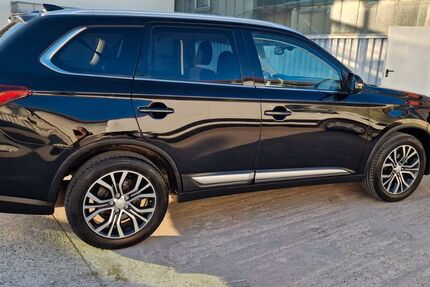 Mitsubishi Outlander 119.300 km 15.500 &euro; Neuhofen 67141