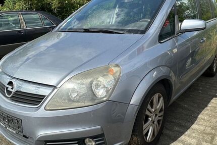 Opel Zafira 240.100 km 750 &euro; Viernheim 68519