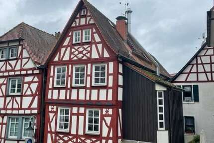 Wohnung Bensheim - 4 Zimmer, 140 m&sup2;, 1.120&euro; | Angebot:25632354