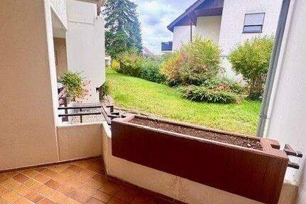 Neu renovierte 3 ZKB-Wohnung mit Loggia zum Wohlfühlen. 3 zimmer