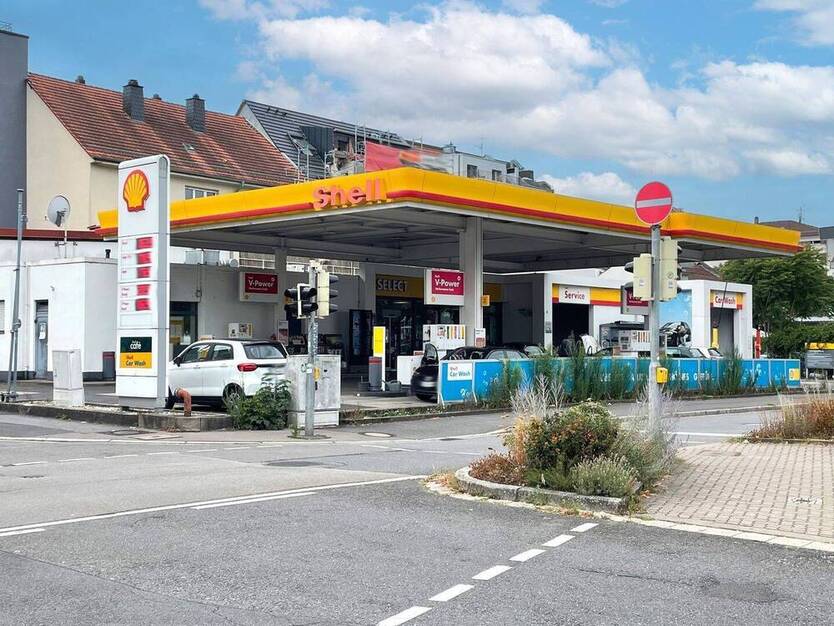 Gewerbeobjekt mit Entwicklungspotential in HD-Bergheim