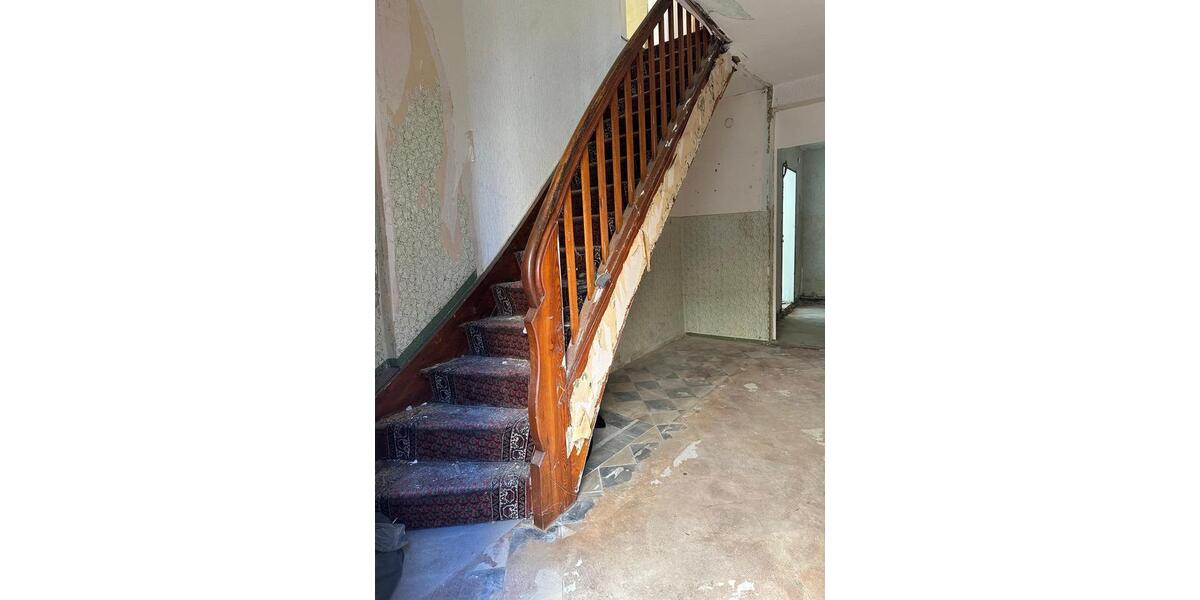 Haus im Sanierungsgebiet 6 zimmer