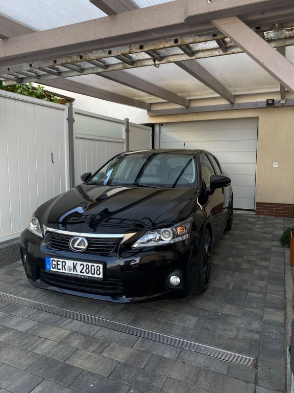 CT 200h