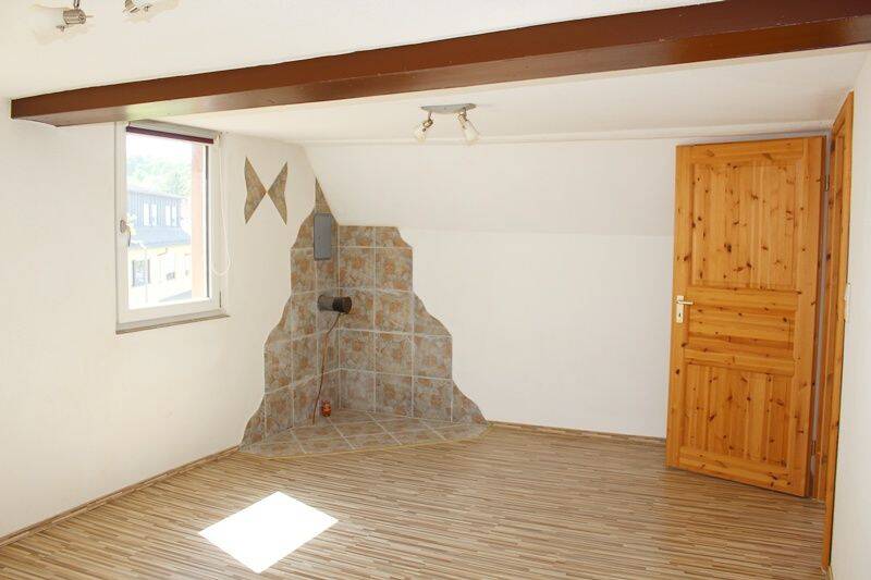 Mehrfamilienhaus, Wohnhaus Mörlenbach - 5 Zimmer, 123 m&sup2;, 190.000&euro; | Angebot:24113219