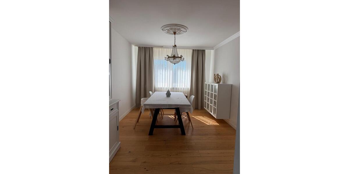 Etagenwohnung Schifferstadt - 5 Zimmer, 135 m&sup2;, 1.200&euro; | Angebot:26305457