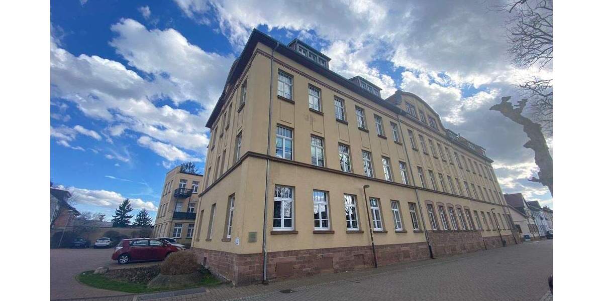 Wohnkultur im Denkmal: Vermietete Wohnung mit Blick ins Grüne ! 2 zimmer