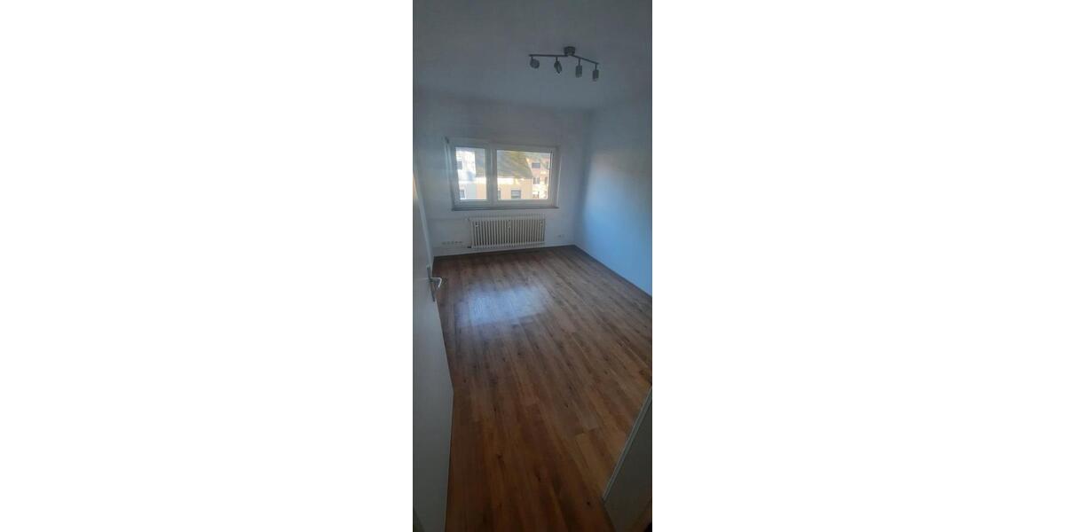 Etagenwohnung Mannheim Herzogenried - 2 Zimmer, 33 m&sup2;, 400&euro; | Angebot:26241673