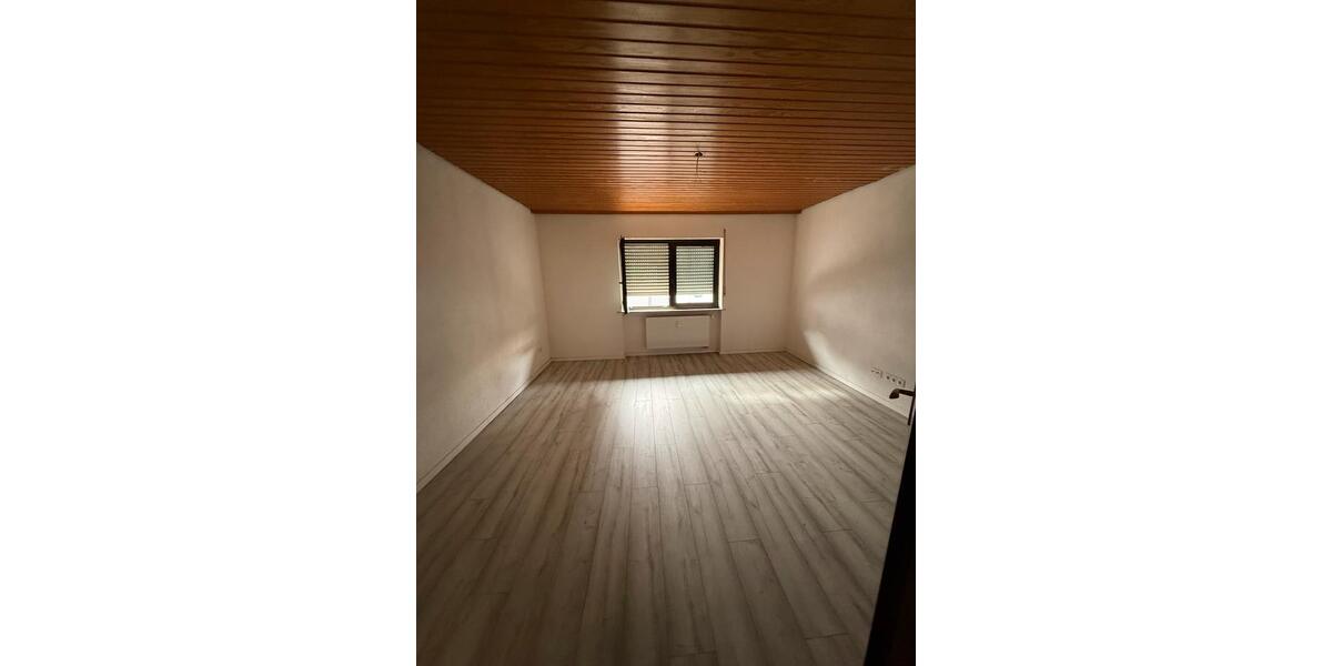 Erdgeschoßwohnung Schifferstadt - 3 Zimmer, 65 m&sup2;, 800&euro; | Angebot:25083987