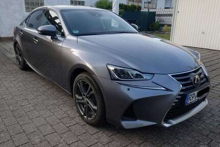 Lexus IS 300 90.000 km 29.999 &euro; Speyer 67346