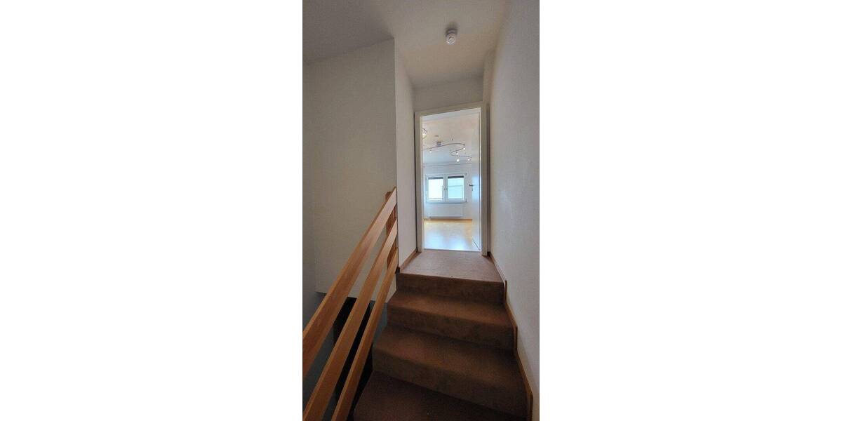 Doppelhaushälfte Oftersheim - 8 Zimmer, 195 m&sup2;, 660.000&euro; | Angebot:26801701