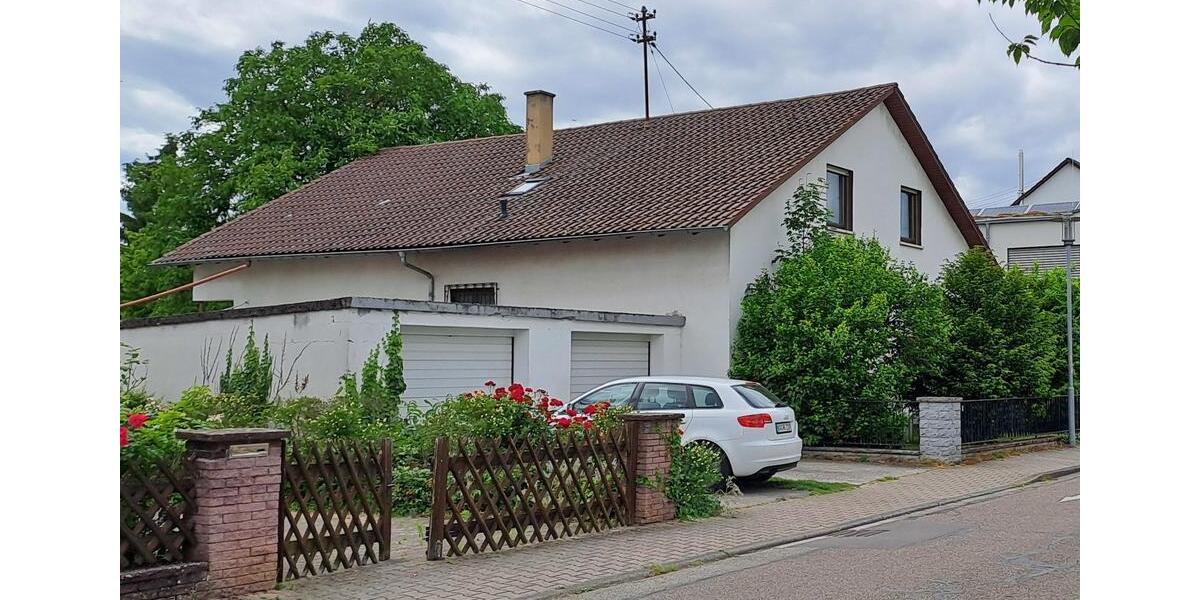 Großzügiges Haus mit großem Garten & Einliegerwohnung in Top-Lage zimmer