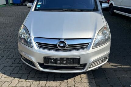 Opel Zafira 142.000 km 3.999 &euro; Reilingen 68799