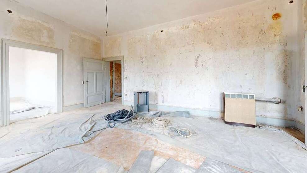 Als Wohnraum nutzbar Geschäftshaus mit Sanierungs- & Erweiterungspotential Blick auf die Haardt