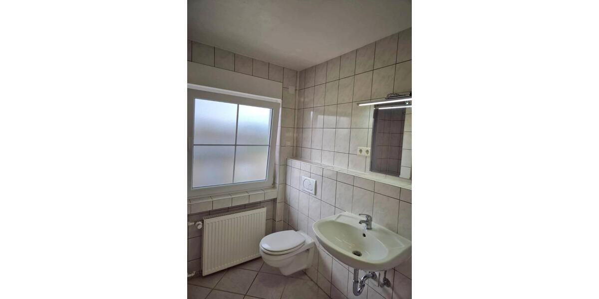Etagenwohnung Waghäusel - 3 Zimmer, 83 m&sup2;, 1.000&euro; | Angebot:26234286