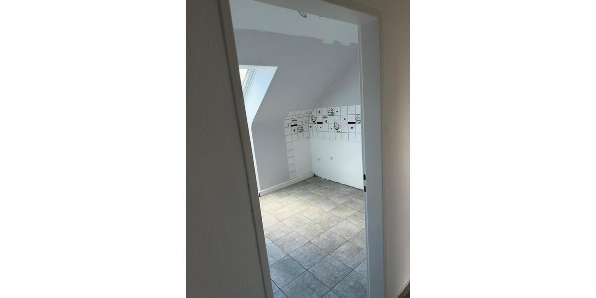 Dachgeschoßwohnung Mannheim Rheinau - 3 Zimmer, 70 m&sup2;, 800&euro; | Angebot:26699166