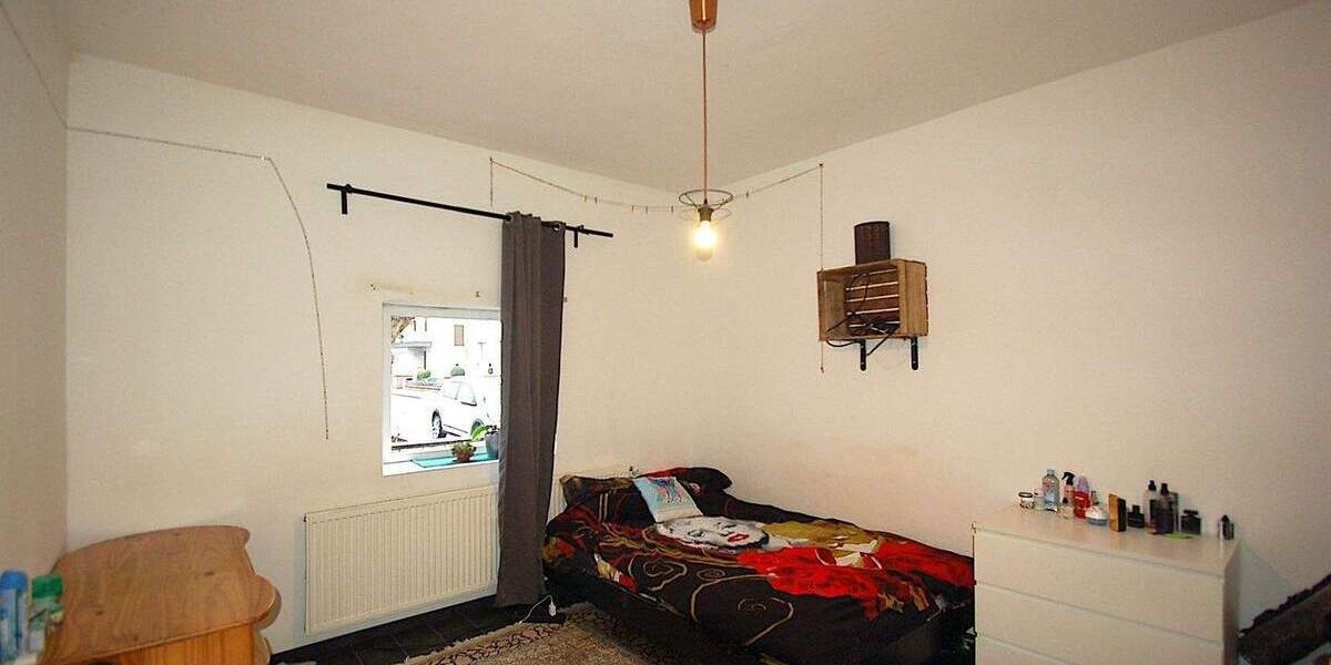 Mehrfamilienhaus, Wohnhaus Bürstadt - 8 Zimmer, 343 m&sup2;, 645.000&euro; | Angebot:25826001