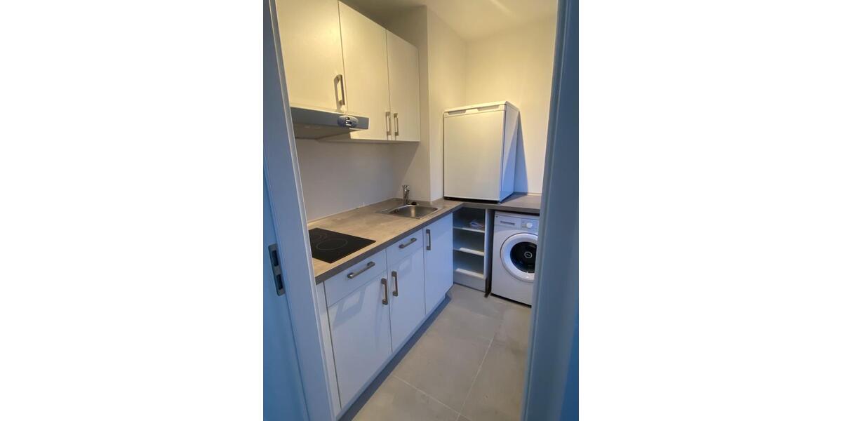 Etagenwohnung Ludwigshafen am Rhein Parkinsel - 1 Zimmer, 27 m&sup2;, 560&euro; | Angebot:24877536