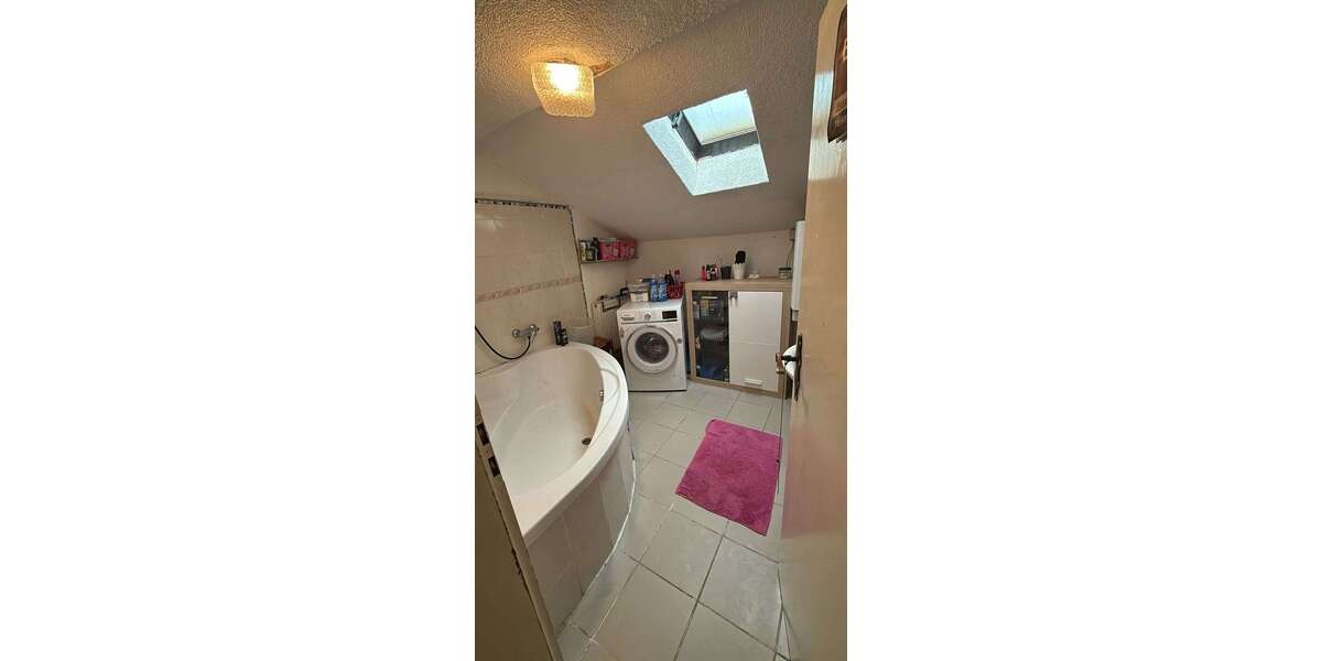 Etagenwohnung Mannheim Friedrichsfeld - 4 Zimmer, 92 m&sup2;, 875&euro; | Angebot:25158253